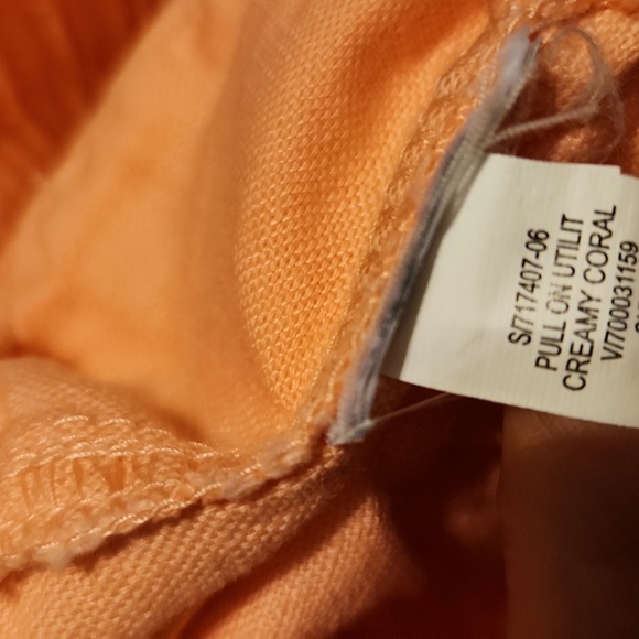 Gap Shorts Womens Size XS Pull On Ultra Light Creamy Coral Pink - Picture 9 of 9